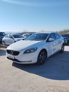 Volvo V40 D2 Geartronic Momentum usato