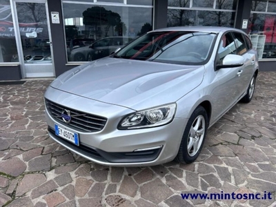 Volvo V60 D4 AWD Geartronic Business usato