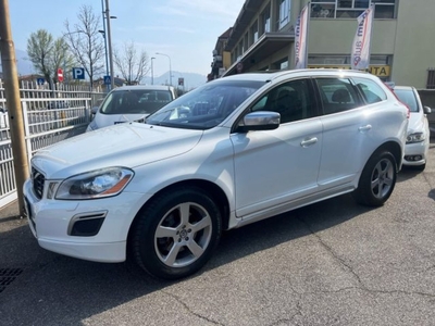 Volvo XC60 D5 AWD Geartronic R-design usato