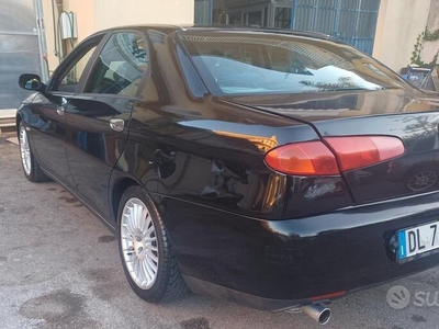 Usato 1998 Alfa Romeo 166 Benzin (4.000 €)