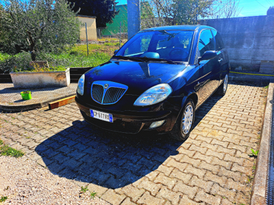 Lancia y neopatentati