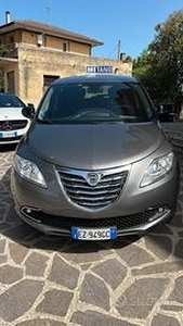 Lancia Ypsilon 0.9 TwinAir 85 CV 5 porte Metano Ec