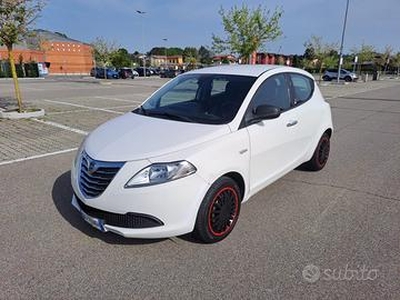 Lancia Ypsilon 1.2 69 CV 5 porte*Clima*City*Neopat