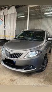 Lancia Ypsilon 1.2 ecochic gold