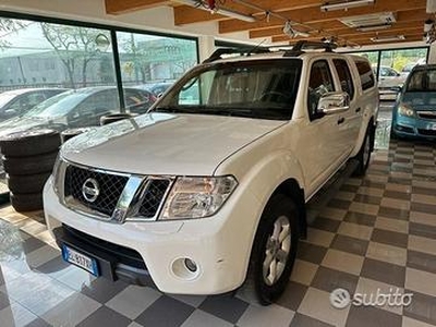 Nissan Navara 2.5 DCi Doppia Cabina IVA Esposta