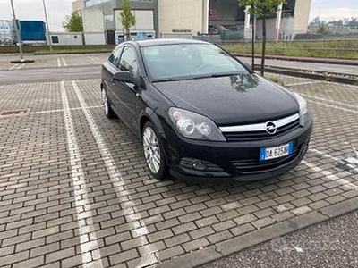 Opel astra GPL