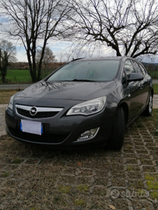 Opel astra j 1.4 turbo gpl