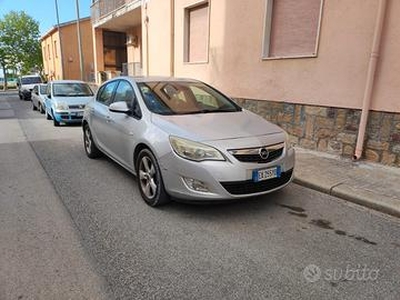 Opel astra J 1.7 CDTI anno 2010