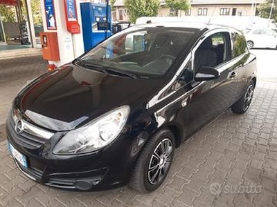 Opel Corsa 1.2 3 porte Club