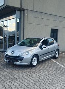 Peugeot 207 1.4 8V 75CV 5p. ONE Line