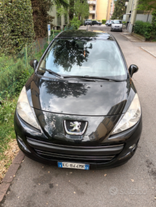 Peugeot 207 1.4 benzina +gpl neopatentati