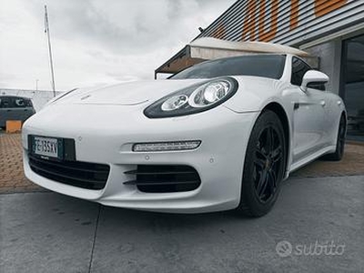 PORSCHE Panamera - 3.0 V6 DIESEL 300CV CERTIFICATA