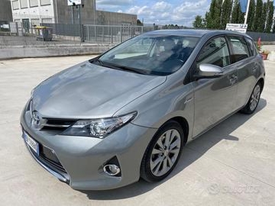 TOYOTA Auris 2ª serie - 2013 hybrid