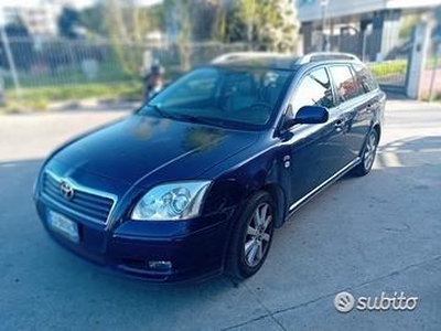 TOYOTA Avensis 2.0 D4D 116cv SW Motore rifatto