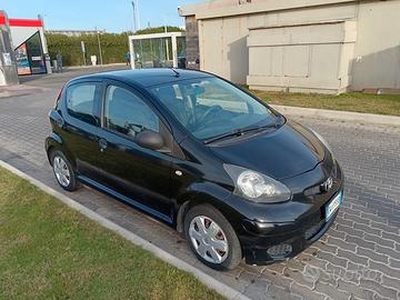 TOYOTA Aygo 2ª serie - 2009