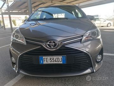 TOYOTA YARIS 1.0 BENZINA-5 Porte-EURO 6b-2016-