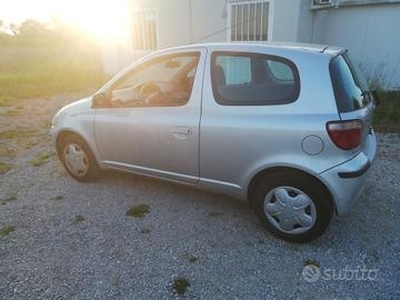 Toyota Yaris 1000cc km 120000