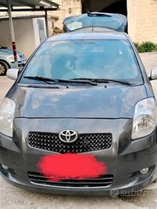 TOYOTA Yaris - 2008