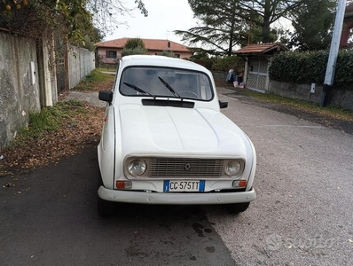 Usato 1983 Renault R4 Benzin (4.300 €)