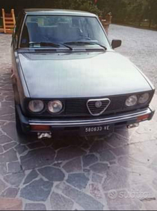 Usato 1984 Alfa Romeo Alfetta 2.0 Benzin 130 CV (12.000 €)