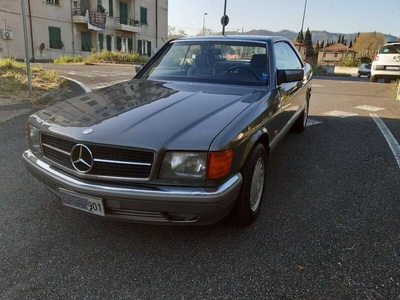 Usato 1986 Mercedes 500 5.0 Benzin 245 CV (14.000 €)