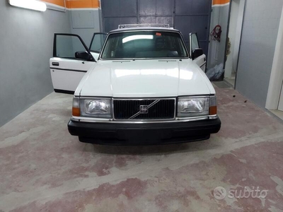 Usato 1986 Volvo 240 Diesel (10.000 €)