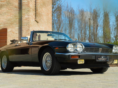 Usato 1988 Jaguar XJS 5.3 Benzin 281 CV (55.000 €)
