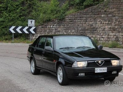 Usato 1990 Alfa Romeo 75 2.0 Benzin 148 CV (11.900 €)