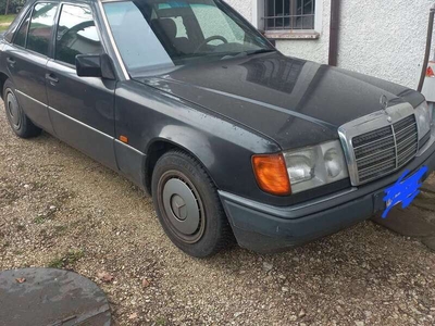 Usato 1991 Mercedes E250 2.5 Diesel 94 CV (4.000 €)