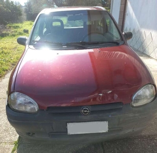 Usato 1996 Opel Corsa 1.2 Benzin 45 CV (990 €)