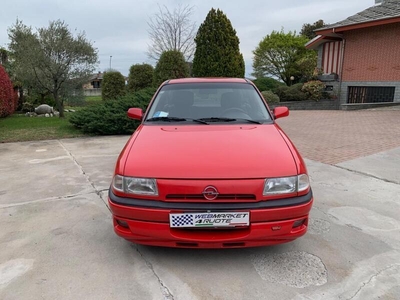 Usato 1997 Opel Astra 1.6 Benzin 101 CV (2.750 €)