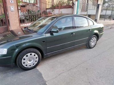 Usato 1999 VW Passat 1.9 Diesel 110 CV (900 €)