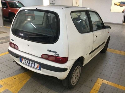 Usato 2000 Fiat Seicento 1.1 Benzin 54 CV (1.400 €)