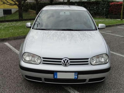 Usato 2000 VW Golf IV 1.6 Benzin 101 CV (3.200 €)