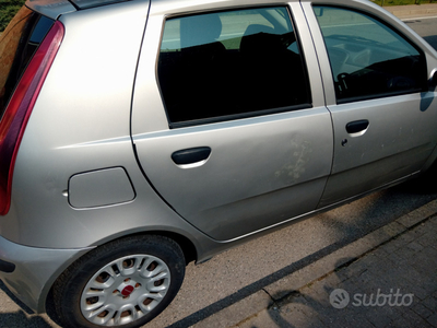 Usato 2001 Fiat Punto 1.2 Benzin 80 CV (1.700 €)