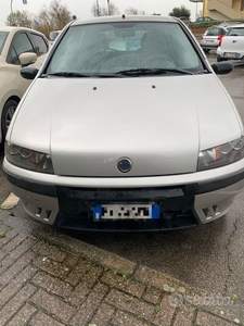 Usato 2001 Fiat Punto 1.9 Diesel 86 CV (400 €)