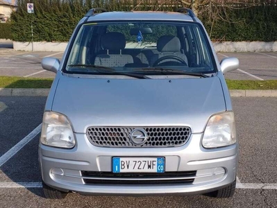 Usato 2001 Opel Agila 1.0 Benzin 58 CV (1.900 €)