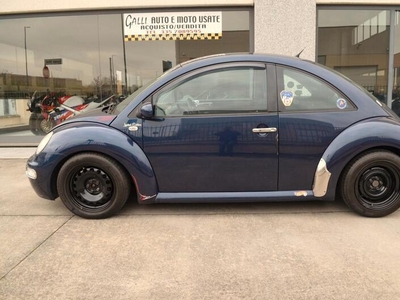 Usato 2001 VW Beetle 1.6 Benzin 101 CV (5.000 €)