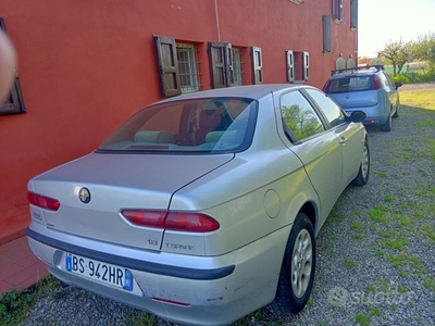 Usato 2002 Alfa Romeo 156 1.7 Benzin 144 CV (2.800 €)