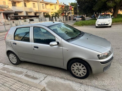 Usato 2002 Fiat Punto 1.2 Benzin 80 CV (1.500 €)