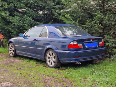 Usato 2003 BMW 323 Cabriolet 2.5 Benzin 170 CV (4.000 €)