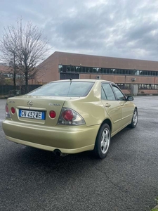 Usato 2003 Lexus IS200 2.0 Benzin 155 CV (5.999 €)