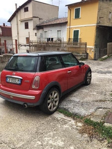 Usato 2003 Mini Cooper Benzin (3.000 €)