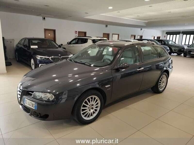 Usato 2004 Alfa Romeo 156 2.5 Benzin 192 CV (10.900 €)