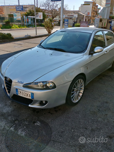 Usato 2005 Alfa Romeo 147 Diesel (1.300 €)