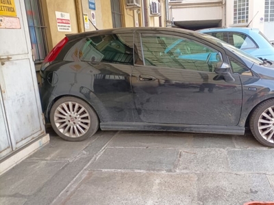 Usato 2005 Fiat Grande Punto 1.9 Diesel 131 CV (1.500 €)