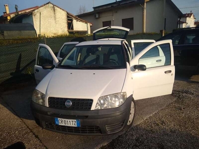 Usato 2005 Fiat Punto 1.2 Benzin 60 CV (1.500 €)