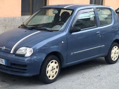Usato 2006 Fiat 600 1.1 Benzin 54 CV (2.800 €)