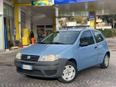 Usato 2006 Fiat Punto 1.2 Benzin 60 CV (2.600 €)