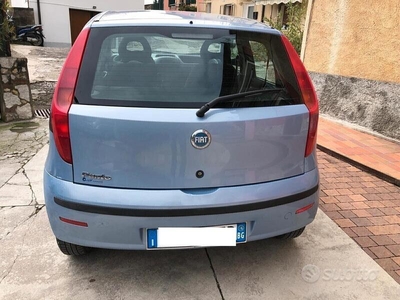 Usato 2006 Fiat Punto 1.2 Benzin 60 CV (4.100 €)